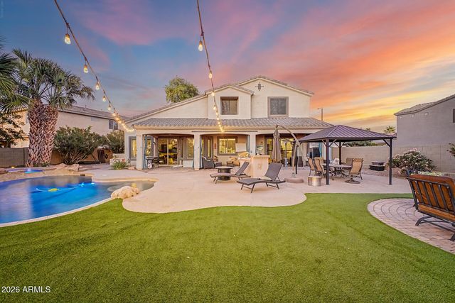 682 E CAPRICORN Way, Chandler, AZ 85249