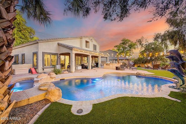 682 E CAPRICORN Way, Chandler, AZ 85249