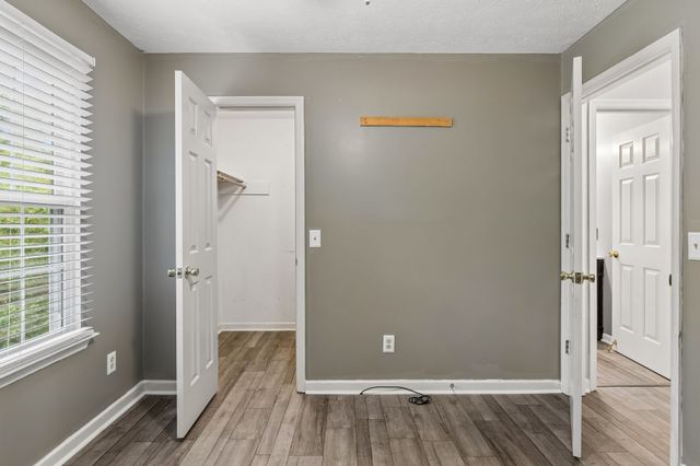 332 Kelsey Ct, La Vergne, TN 37086