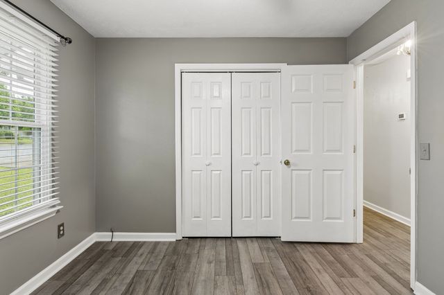 332 Kelsey Ct, La Vergne, TN 37086