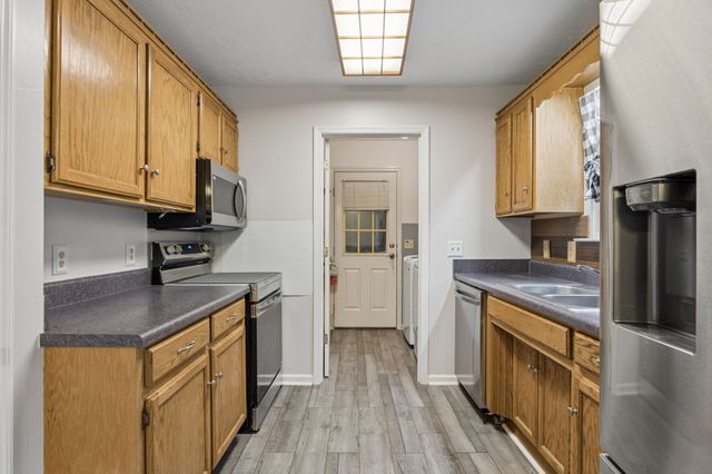 332 Kelsey Ct, La Vergne, TN 37086