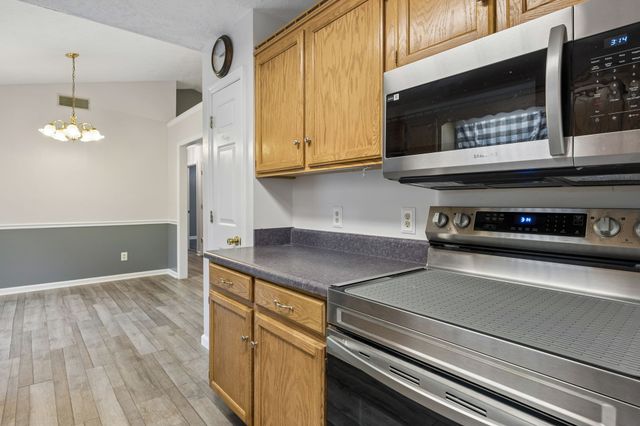 332 Kelsey Ct, La Vergne, TN 37086