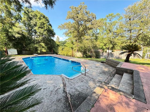 7860 Country Drive, Mobile, AL 36619