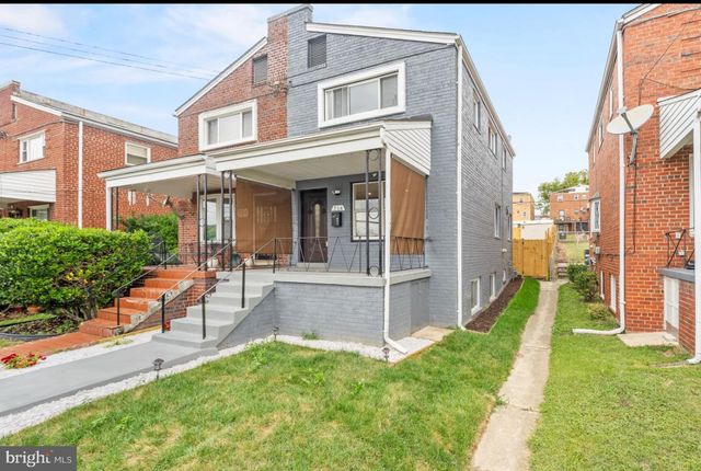 714 HAMILTON ST NE, Washington, DC 20011