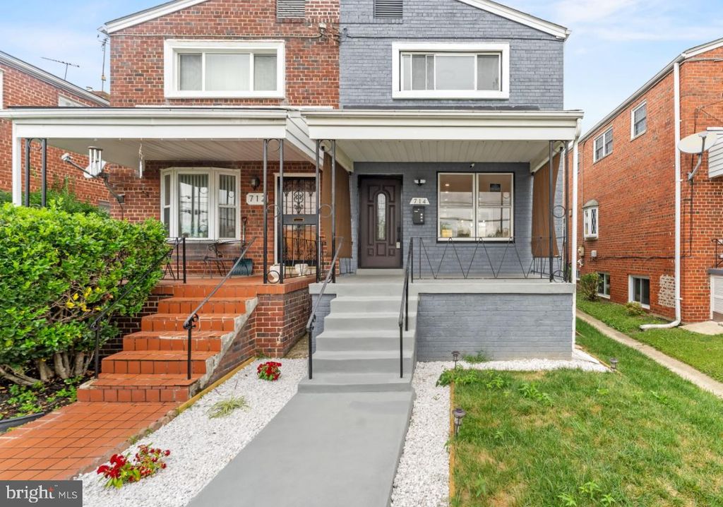 714 HAMILTON ST NE, Washington, DC 20011