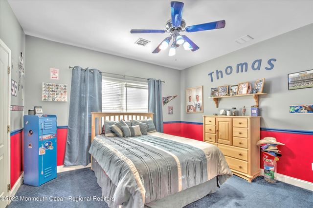 11 Elkridge Way, Manalapan, NJ 07726