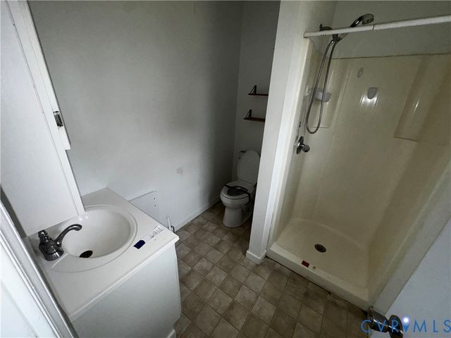 1104 Terrace Ave, Hopewell, VA 23860