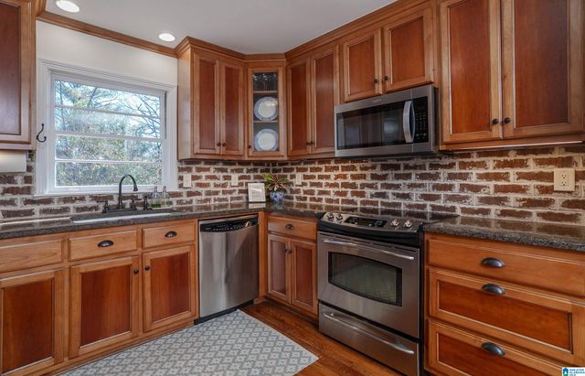 2508 MOUNTAIN WOODS DRIVE, Vestavia Hills, AL 35216