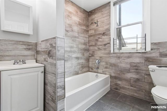 76 Grace Street, Irvington, NJ 07111