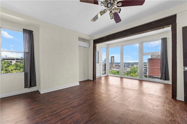 452 William Street, Mt Washington, PA 15211