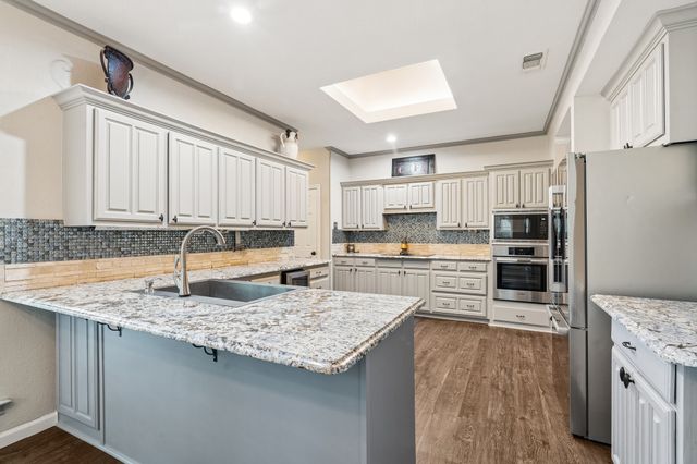 460 Canyon Oaks Drive, Argyle, TX 76226