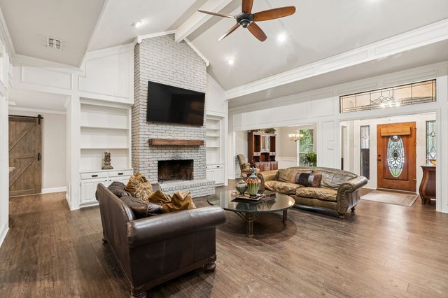460 Canyon Oaks Drive, Argyle, TX 76226