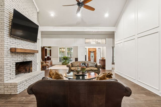 460 Canyon Oaks Drive, Argyle, TX 76226