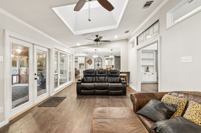 460 Canyon Oaks Drive, Argyle, TX 76226