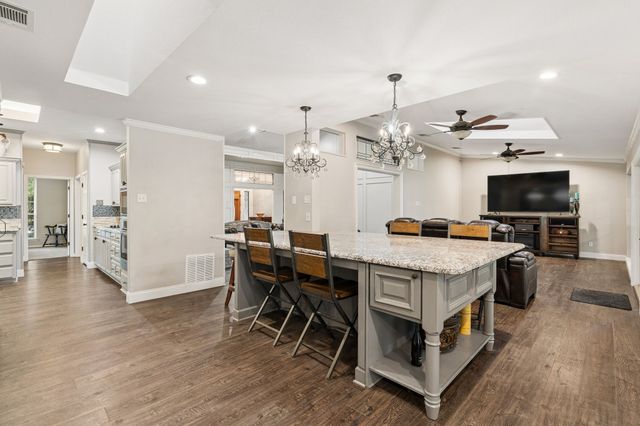 460 Canyon Oaks Drive, Argyle, TX 76226