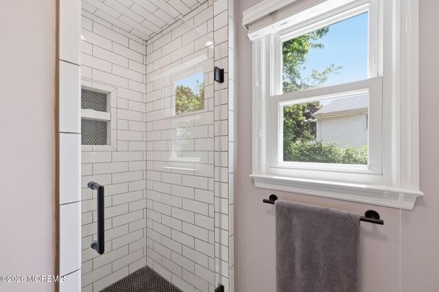 575 Garfield Avenue, Belford, NJ 07718