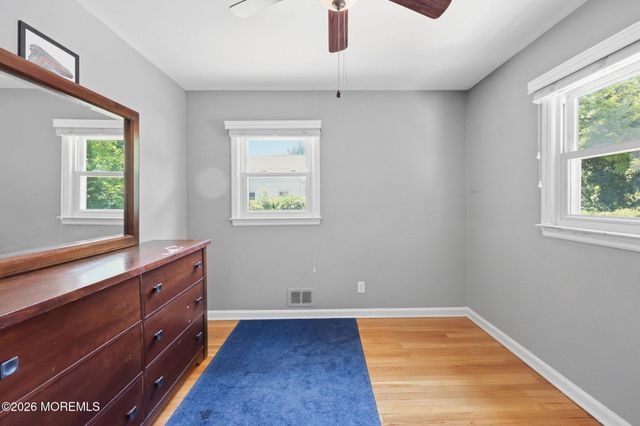 575 Garfield Avenue, Belford, NJ 07718
