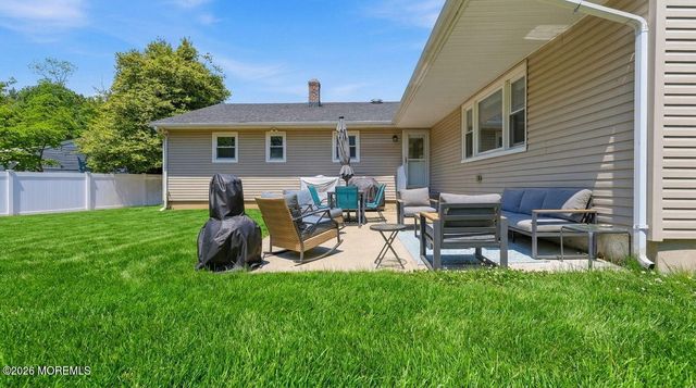 575 Garfield Avenue, Belford, NJ 07718