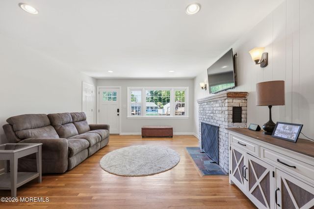 575 Garfield Avenue, Belford, NJ 07718