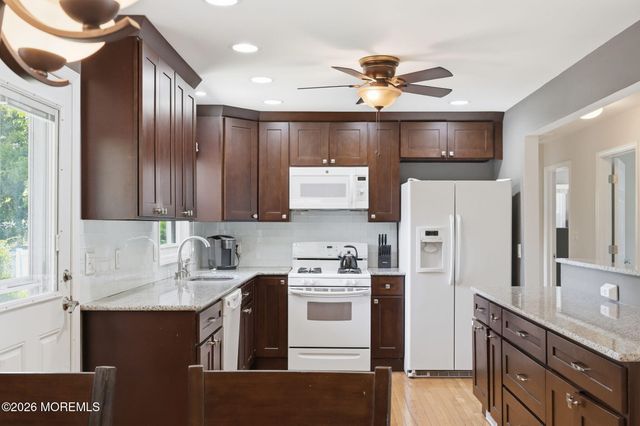 575 Garfield Avenue, Belford, NJ 07718