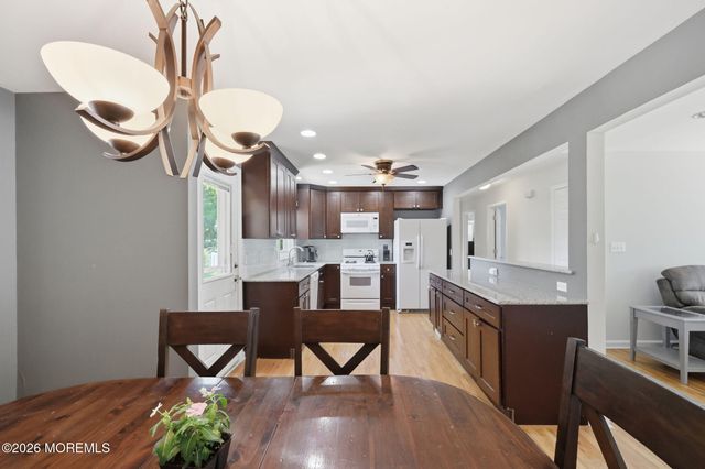575 Garfield Avenue, Belford, NJ 07718