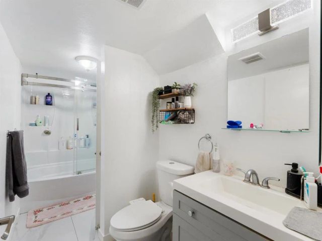 5226 Marigot Place, San Diego, CA 92124