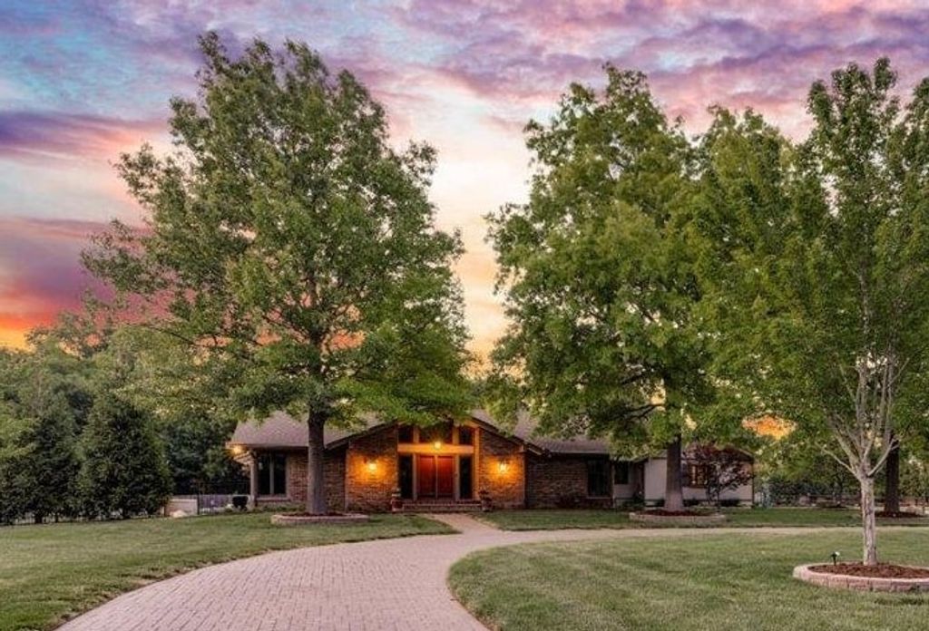 8320 E Central Ave., Wichita, KS 67206