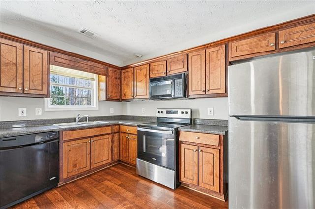 141 Longstreet Circle, Oxford, GA 30054