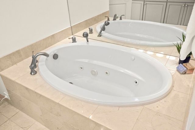 110 31st Ave N Apt 303, Nashville, TN 37203