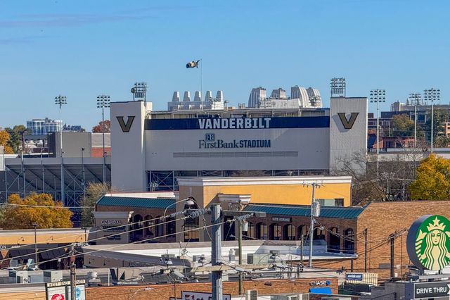 110 31st Ave N Apt 303, Nashville, TN 37203