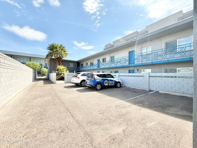 44 E ROANOKE Avenue 5, Phoenix, AZ 85004