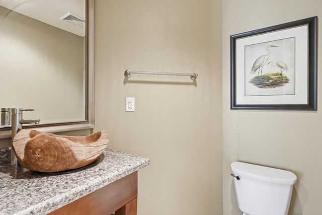 150 Bee Street 402, Charleston, SC 29401