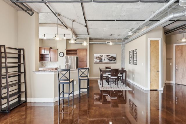 150 Bee Street 402, Charleston, SC 29401