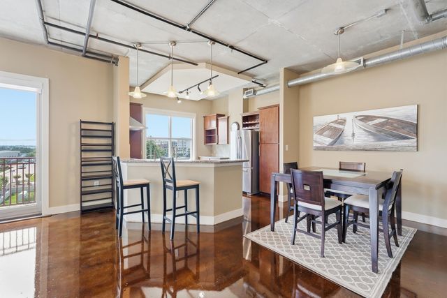 150 Bee Street 402, Charleston, SC 29401