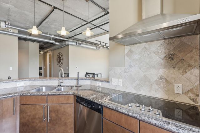 150 Bee Street 402, Charleston, SC 29401