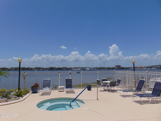 145 N Halifax Ave Apt 109, Daytona Beach, FL 32118