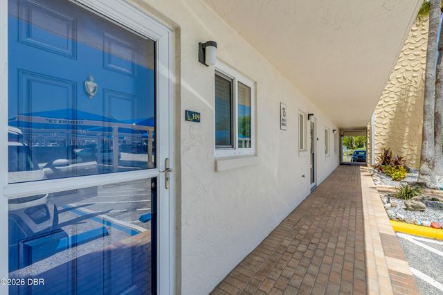 145 N Halifax Ave Apt 109, Daytona Beach, FL 32118
