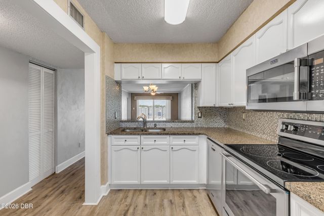 145 N Halifax Ave Apt 109, Daytona Beach, FL 32118