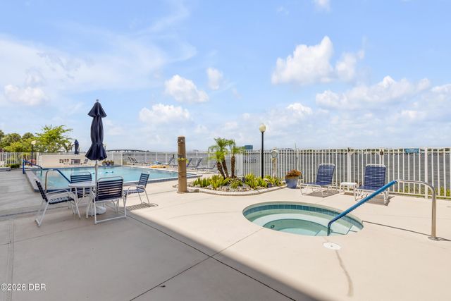 145 N Halifax Ave Apt 109, Daytona Beach, FL 32118