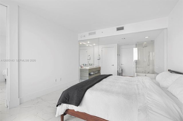 650 NE 32nd St 4903, Miami, FL 33137