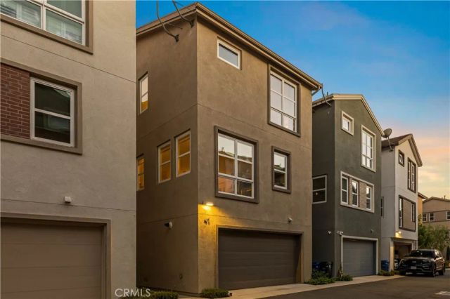 2700 E Chaucer Street 41, Los Angeles, CA 90065