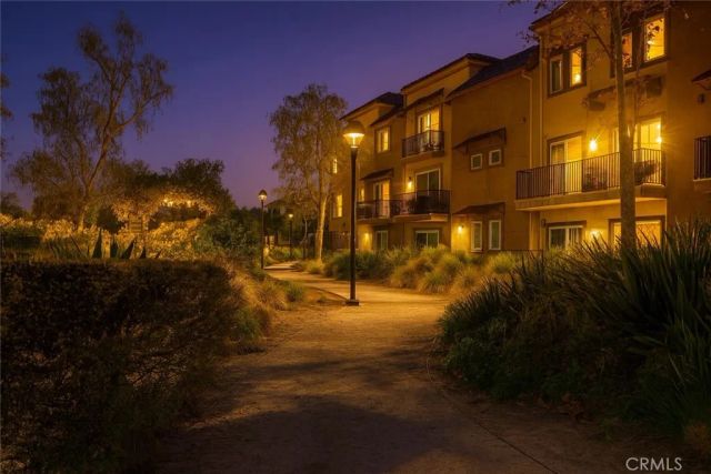 2700 E Chaucer Street 41, Los Angeles, CA 90065