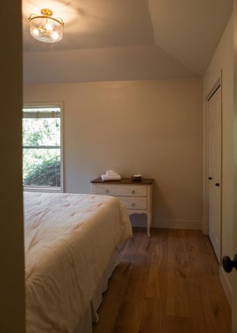 40 American River Canyon Dr, Folsom, CA 95630