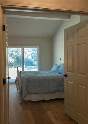 40 American River Canyon Dr, Folsom, CA 95630