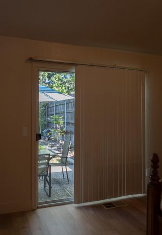 40 American River Canyon Dr, Folsom, CA 95630