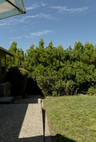40 American River Canyon Dr, Folsom, CA 95630