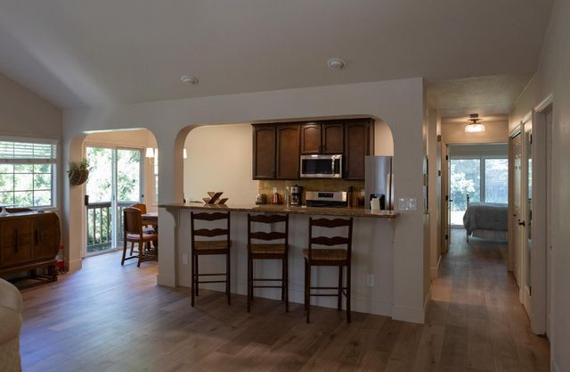 40 American River Canyon Dr, Folsom, CA 95630