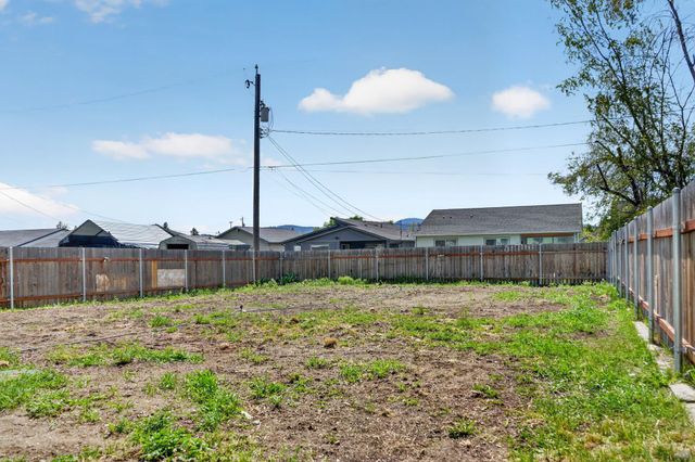 4918 E Fairview Ave, Spokane, WA 99217