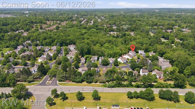 1061 Yorick Path, Wixom, MI 48393