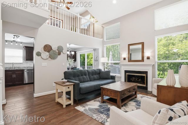 1061 Yorick Path, Wixom, MI 48393